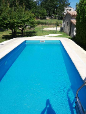 Villa de campagne avec piscine privé proximité Ardèche